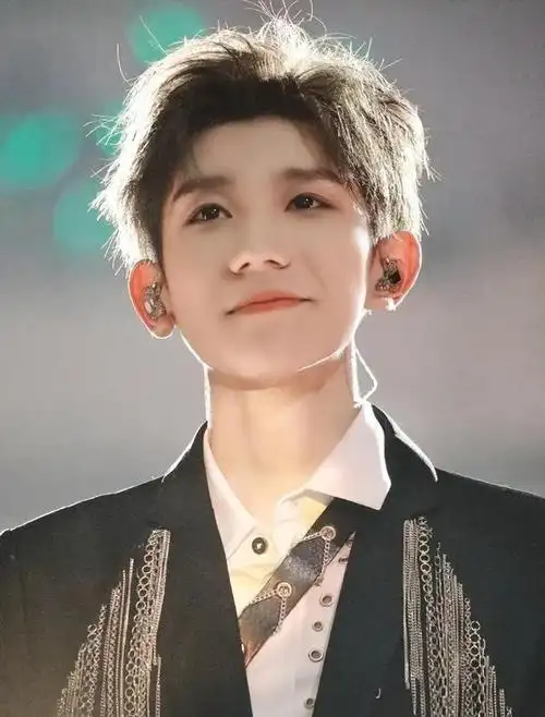 现在才明白,tfboys分开发展,才是对易烊千玺最好的选择