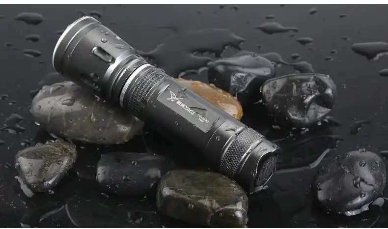 强光 户外探险骑行照明led强光电筒探照灯防身 金属迷你超小防水手