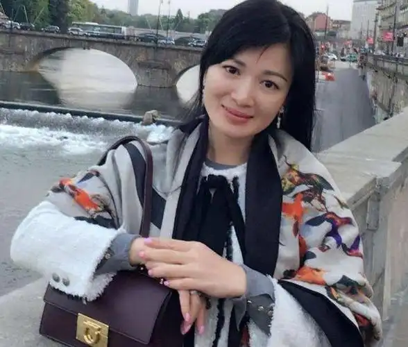 "豪门狙击手"陈少霞:两次闪婚嫁富豪,离婚后曾靠救济金度日