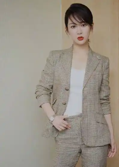 原创杨紫成90后国民闺女演技可圈可点衣品更是让人看呆了眼