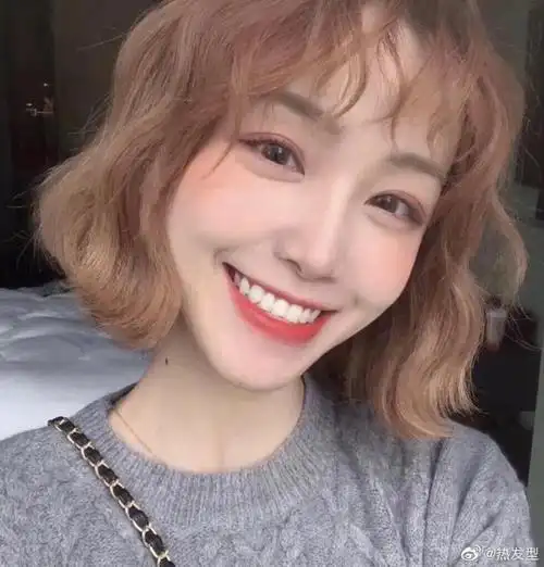 圆圆女生也适合的短发蛋卷头超减龄显脸小