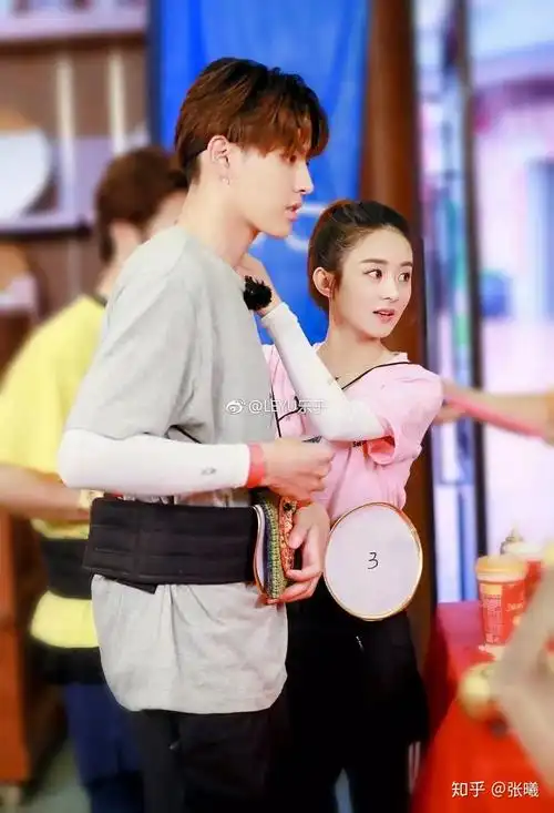 吴亦凡赵丽颖哪些瞬间甜到你了