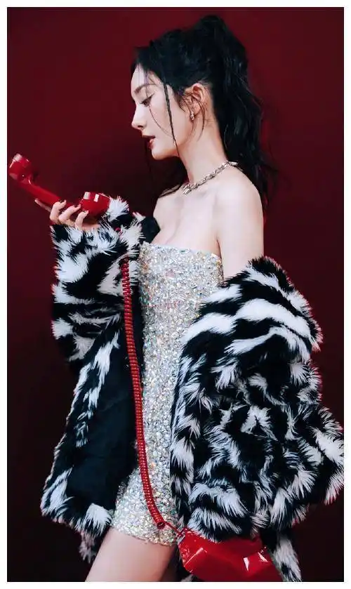 杨幂跨年跳舞的视频,揭示了多少人对娱乐圈女星的真实看法_什么_网友