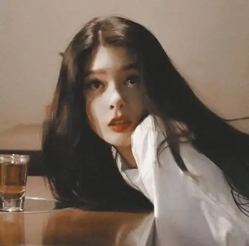 绝美的女生头像