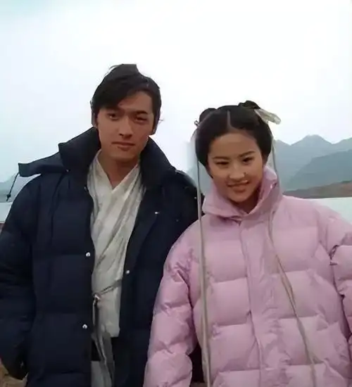 "整蛊大王"胡歌:隐瞒年龄让刘亦菲叫叔叔,串通导演整蛊唐嫣