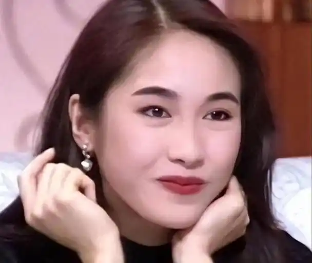 15年后才明白当年嫁给残疾丈夫的黎姿到底有多聪明