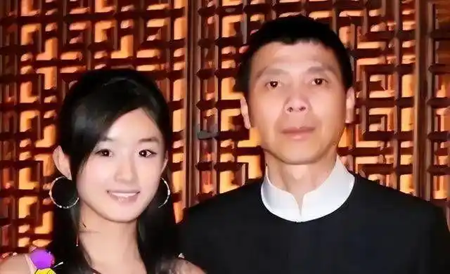 赵丽颖:被冯小刚挖掘后爆红,多年后再遇到,冯小刚直言这是谁?