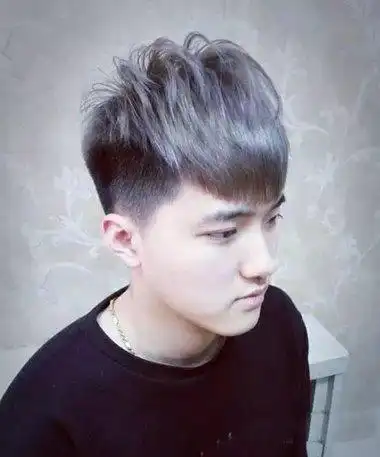 初中男生剪毛碎发流行吗理想中的学生短染发造型2