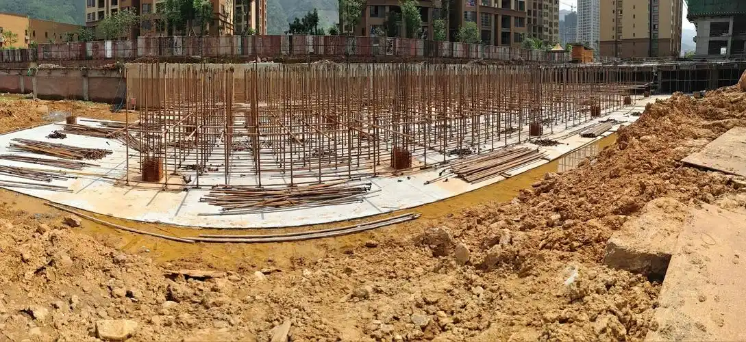 如图,基础是什么形式的基础?