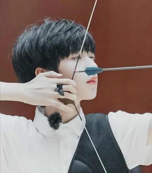 你看这世界开满了花带你认识治愈系小爱豆贺峻霖