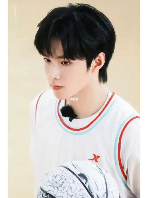 第二十六期刘耀文图片