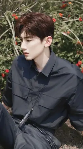 白敬亭._手机壁纸_明星美女手机壁纸_我要个性网