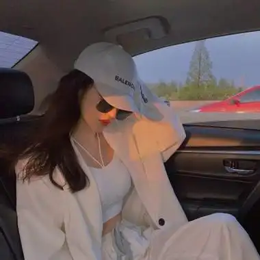 冷色系清冷小众孤独的女生头像 简约厌世高冷孤僻女生头像合集_女生