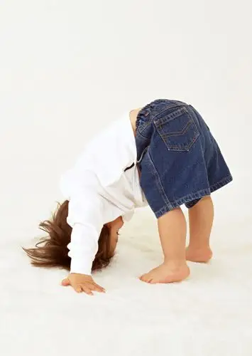 婴儿宝宝各种姿势全身照图片第16张