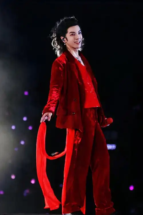 2023华晨宇火星演唱会##华晨宇鸟巢四面台演唱会第一人