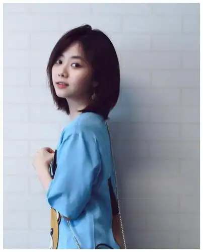 谭松韵机场生图曝光,看这无滤镜下的颜值,难怪能迷倒剧中宋威龙__财经