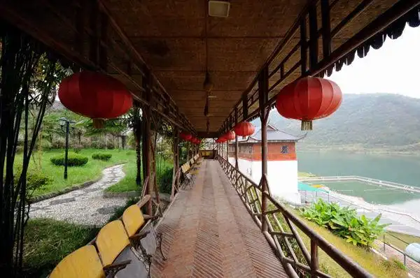 十堰首届农博会参展企业:月亮湖山庄旅游发展有限公司