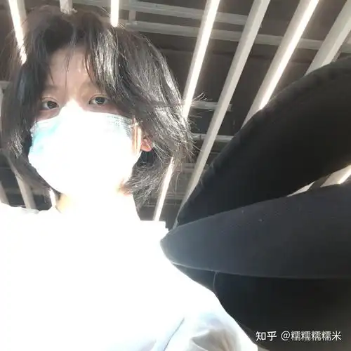 有哪些适合女生剪的男生发型? - 知乎