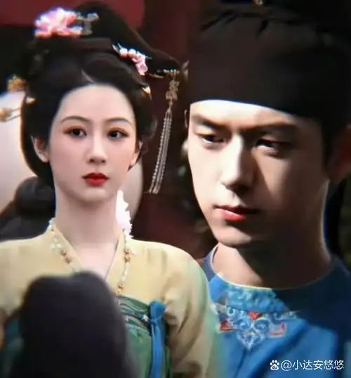 主演杨紫搞直播,李现请假走红毯