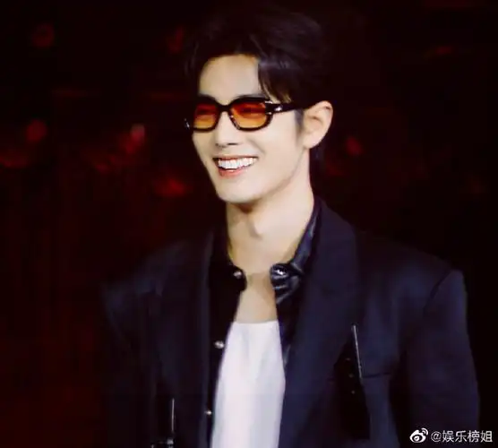 肖战笑得好好看