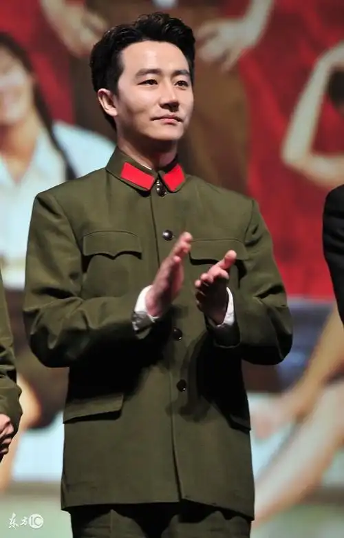 《芳华》只有黄轩带助理进组?