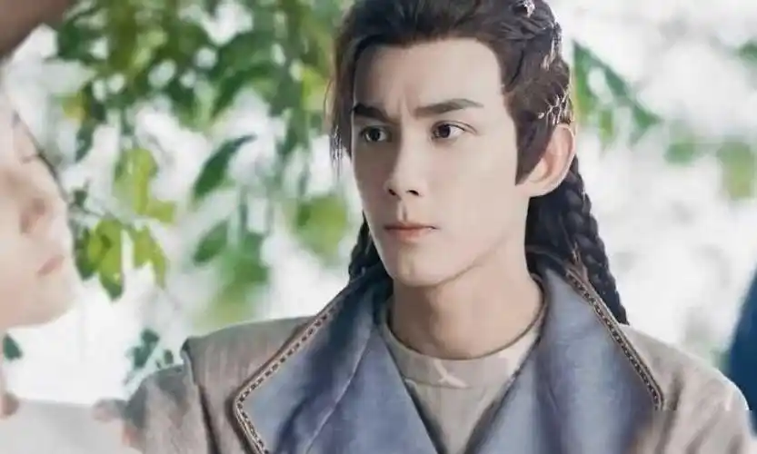 吴磊6岁到24岁颜值变化,小时候很可爱,长大后帅出了气场_腾讯新闻