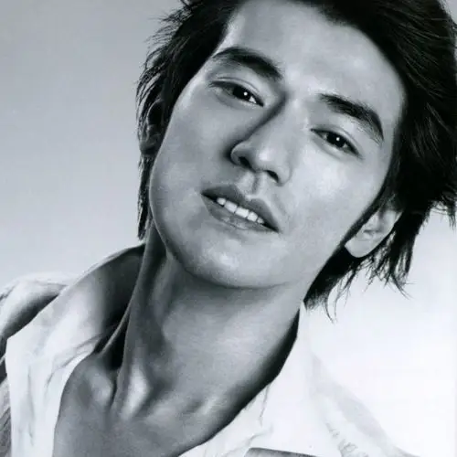 大家觉得,金城武帅,还是宁泽涛帅啊?