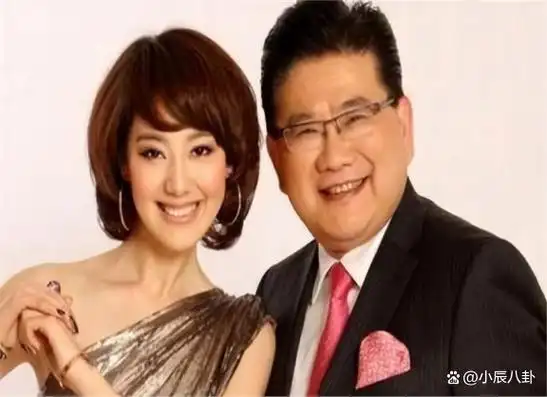 王冠:主持人王冠宣布与"李先生"恋情,获同事曹可凡祝福