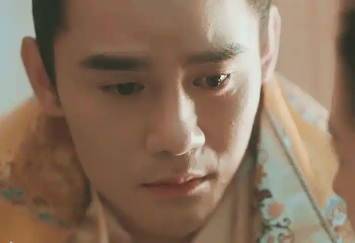 王凯哭戏绝了有种男演员珍贵的脆弱感每次流泪都好能和他共情