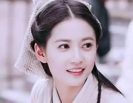 原创陈钰琪戏外曝料只因一点现实中不可能会喜欢张无忌这种类型