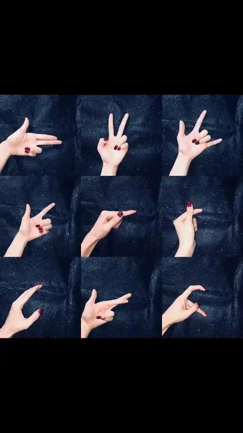 美拍##拍照技巧#适合拍照的9种手势! . 来自用户6240929654 - 尾
