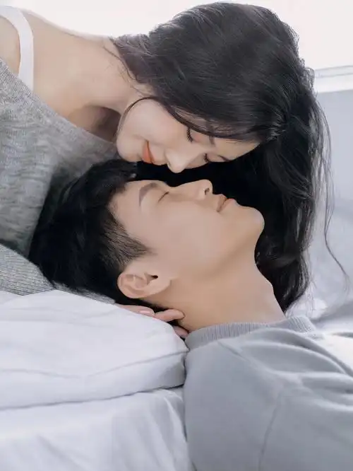 居家风情侣照07记录甜蜜情侣日常成都写真