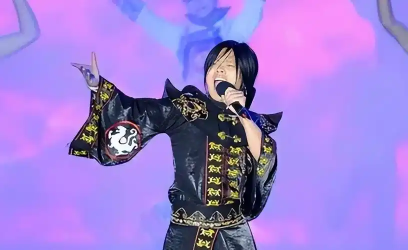 民歌天王许艺舟从星光大道冠军到全网通缉可惜又可恨