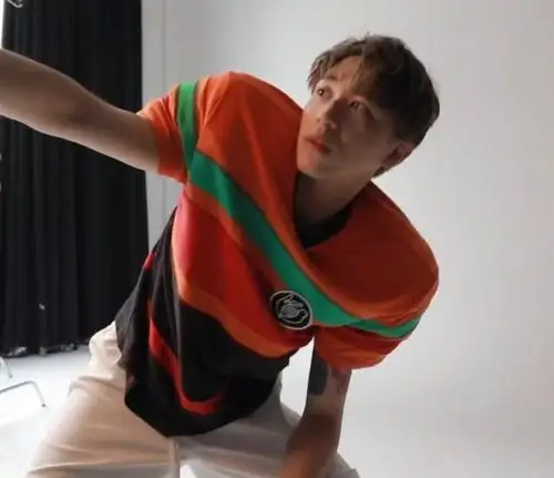 真希望有机会看清许魏洲的纹身