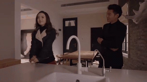 杉杉来了:杉杉开心租下房子,却不知房东是大老板,太逗了