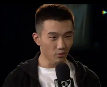 外媒专访死亡宣告疯狂女粉丝追到中国