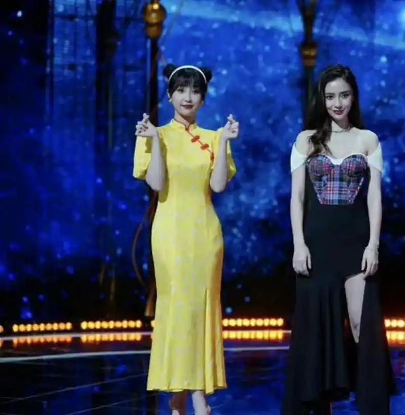 虞书欣angelababy早期同框合照