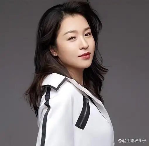 演员魏小军:40岁走红,45岁"消失",如今新身份露面惊艳众人