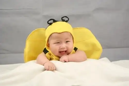 是不是这张也觉得我在淌哈喇子,不是了,是我太胖了,肉肉看着像哈喇子.