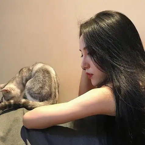 世中仙儿の女生头像气质高冷原宿风