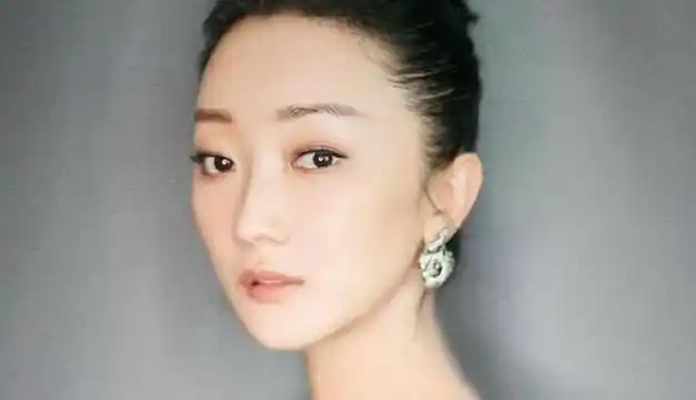 张瑶:20岁选秀夺冠,剃光头与蒋雯丽飙戏,两次"逼婚"圈内大佬|演员