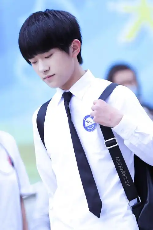 易烊千玺电影奇迹##易烊千玺回忆录