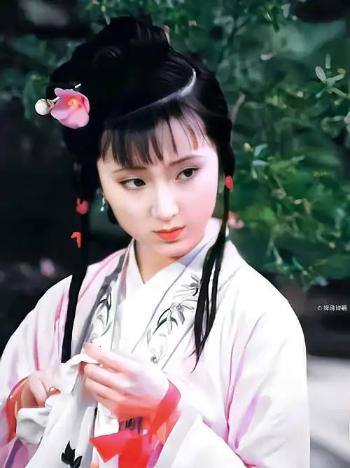 有没有87版林黛玉的高清壁纸可以分享