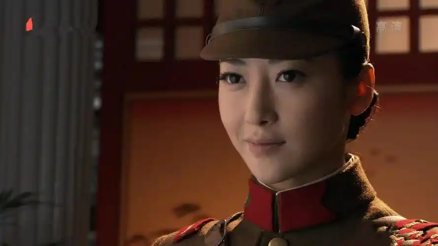 这位美女是军统特工,潜伏30年未被召回,却和农民生了8个孩子