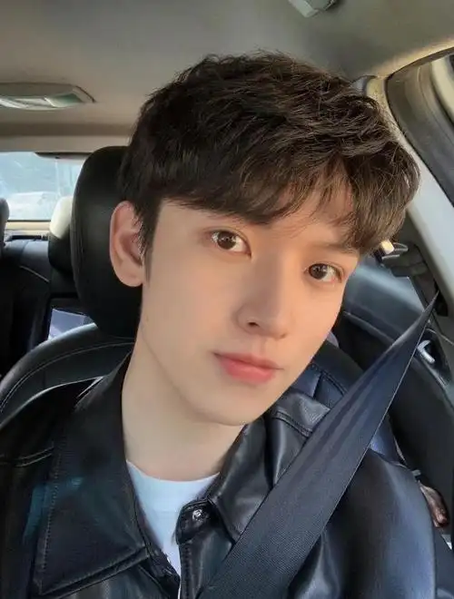 长脸男生发型(又到了男生扎堆理发的季节,什么脸型理什么发型,选对了