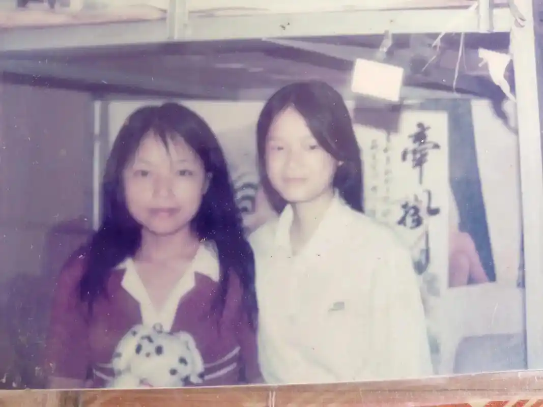 最珍贵的照片,无意间翻到20年前的老照片,忍不住发出感慨,青 - 抖音