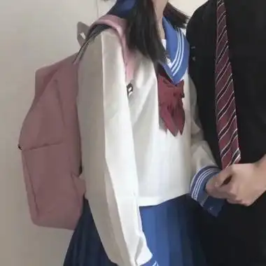 半身制服情头高清一对两张的制服情侣头像双人图片