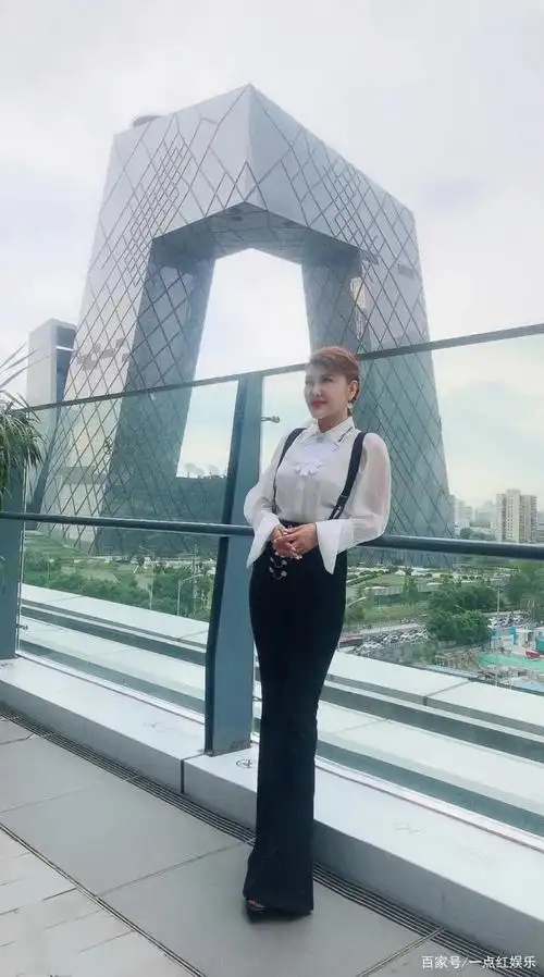 乌兰图雅又一波美图来袭,赶快收藏!