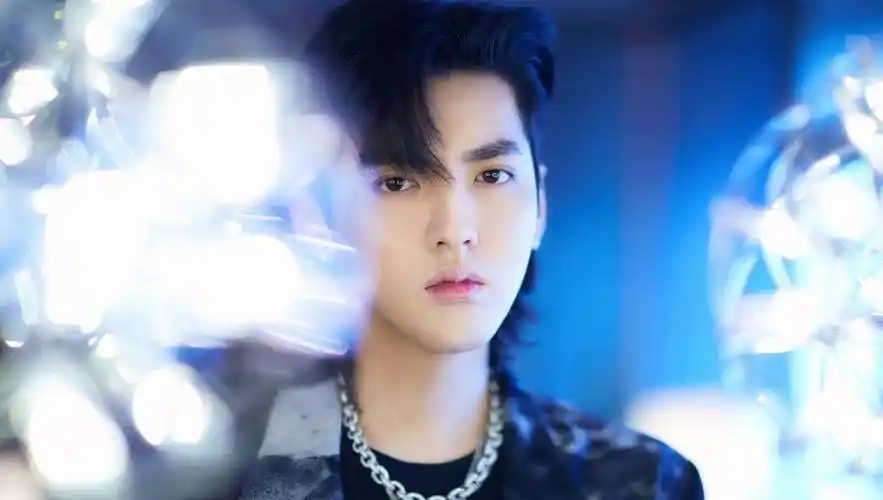 嫖娼"选妃"睡粉丝,娱乐圈男星的落幕,终究都逃不过一个色字_吴亦凡