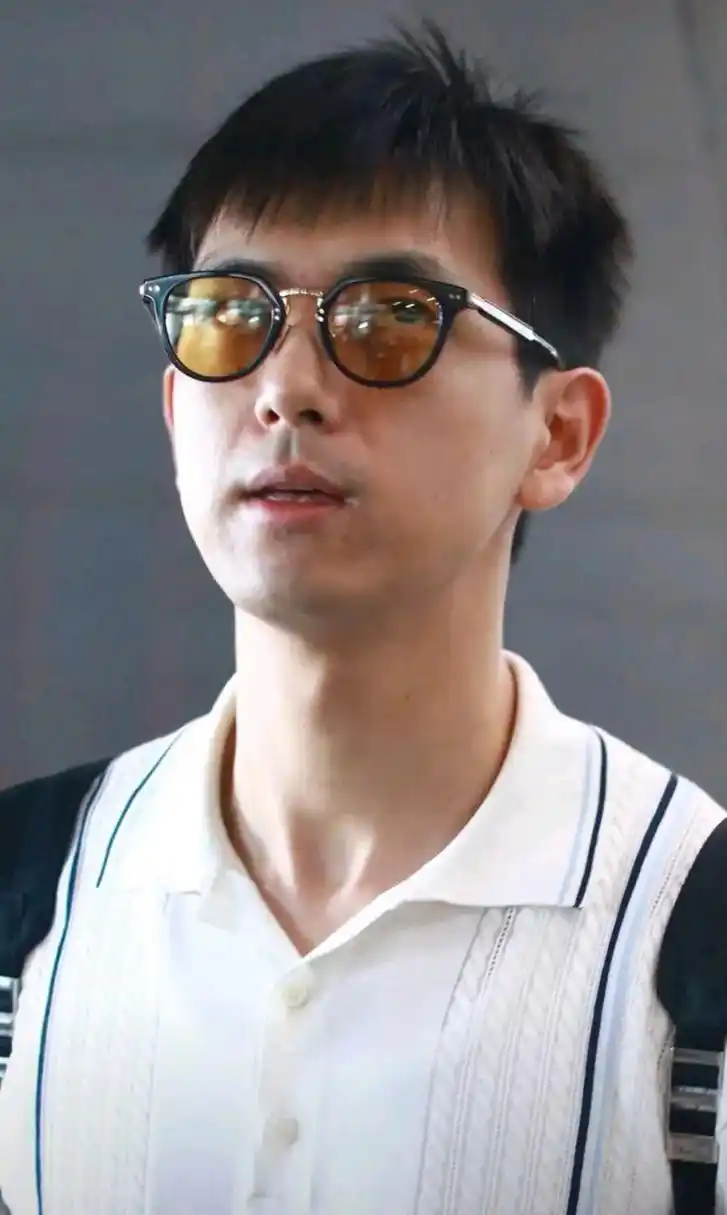 李现生图,真实颜值堪忧!